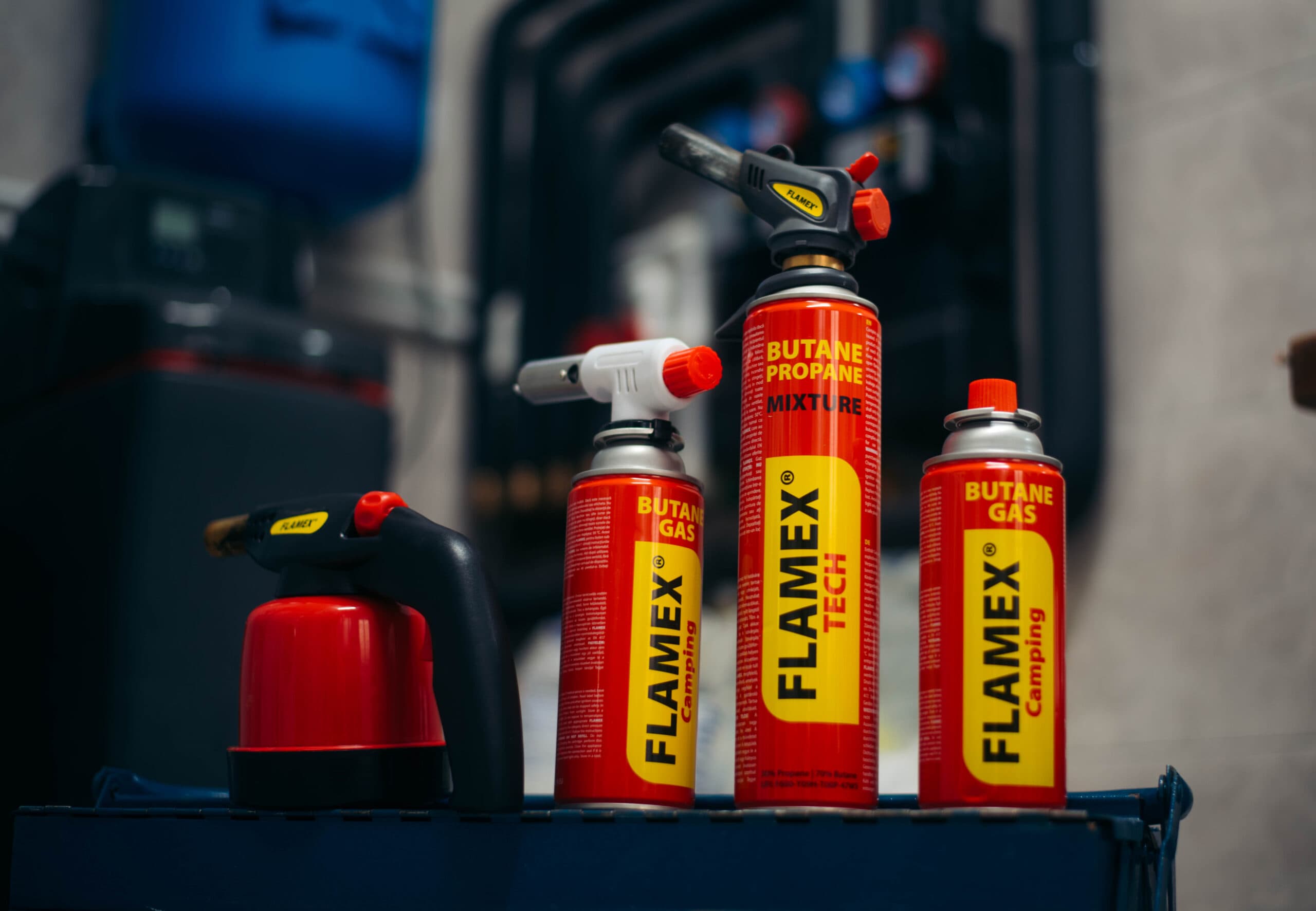 Descoperă buteliile cu gaz Flamex, arzătoarele și alte accesorii din gama Flamex Camping